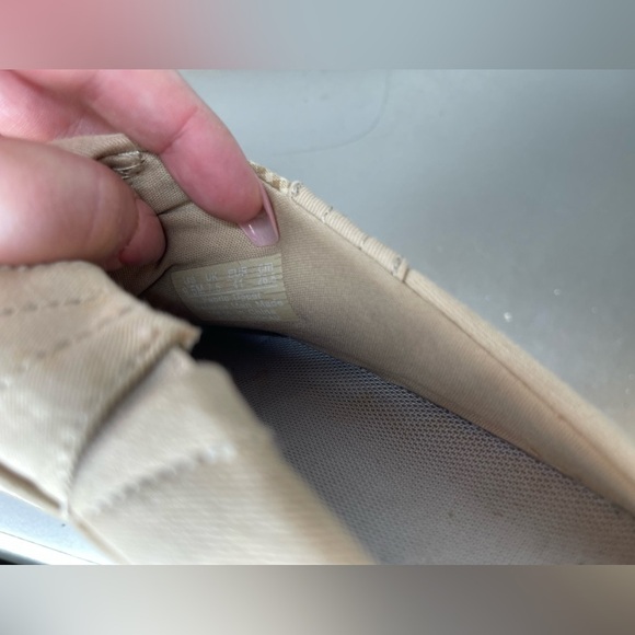 Ryka Shoes Womens Sz 9.5 Low Top Slip On Comfort Roubd Toe Flat Tan Cream - Picture 6 of 7